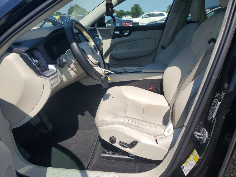 Photo 7 from auction – 2020 VOLVO XC60 with VIN YV4102RK9L1554959