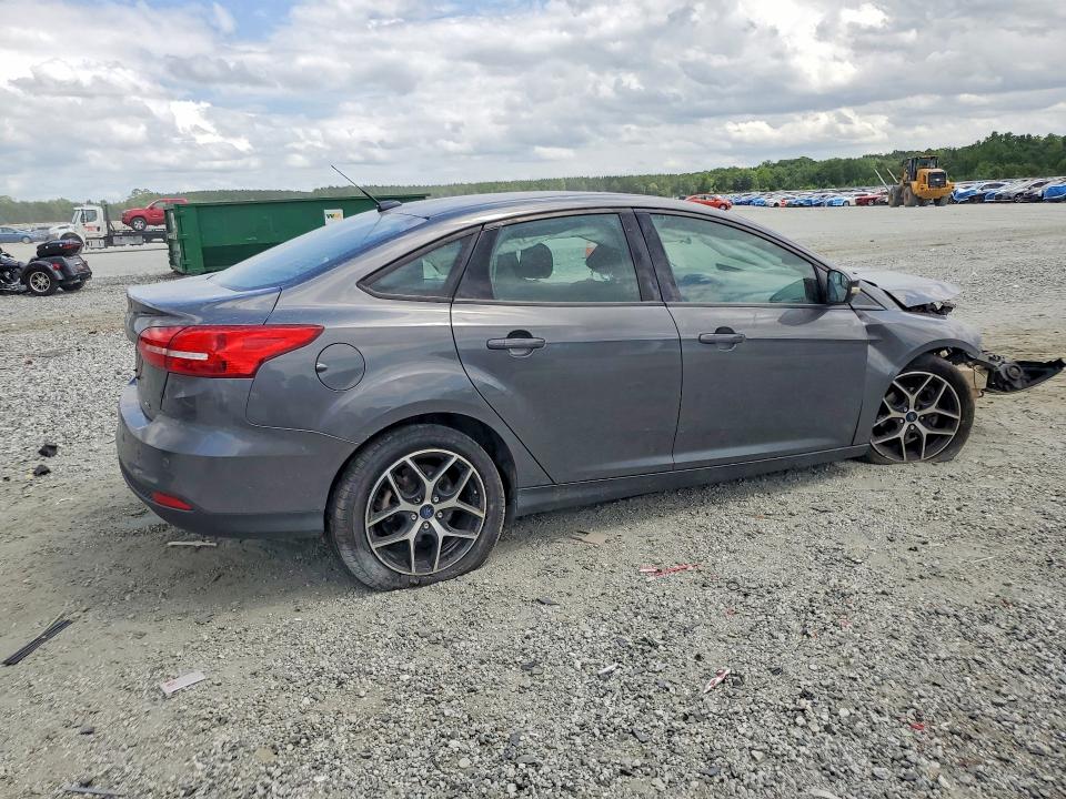 Photo 3 from auction – 2017 FORD FOCUS with VIN 1FADP3H29HL241494