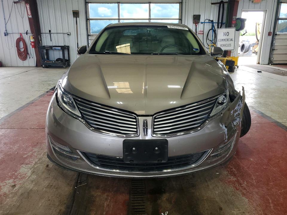Photo 5 from auction – 2015 LINCOLN MKZ with VIN 3LN6L2LU4FR604098