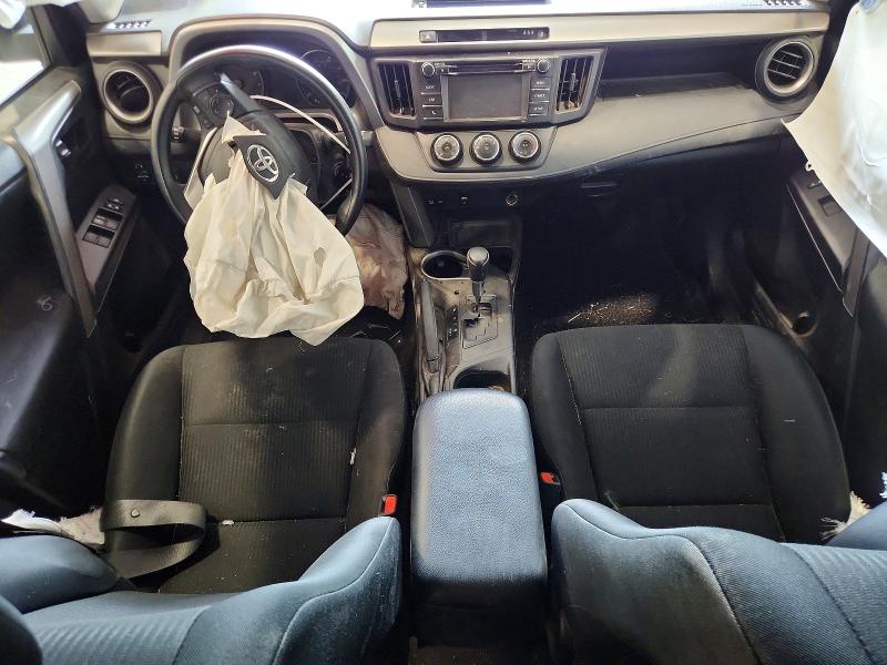 Photo 8 from auction – 2018 TOYOTA RAV4 with VIN 2T3BFREV6JW747079