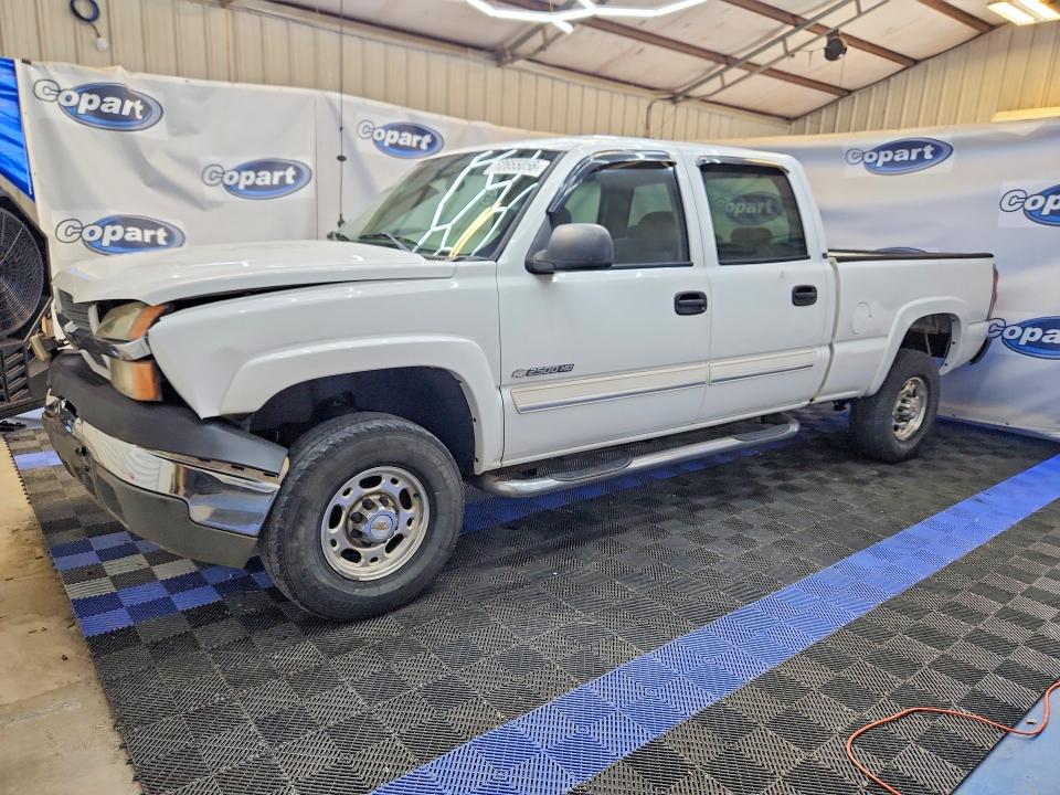 Foto 1 de la subasta – 2004 CHEVROLET SILVERADO con VIN 1GCHC23U24F221283