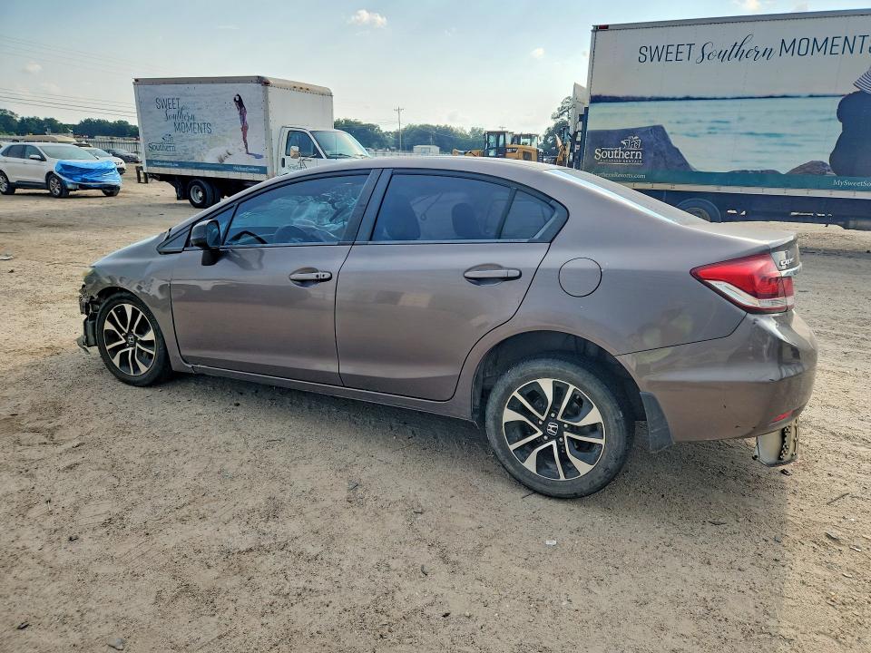 Photo 2 from auction – 2015 HONDA CIVIC with VIN 19XFB2F88FE267142