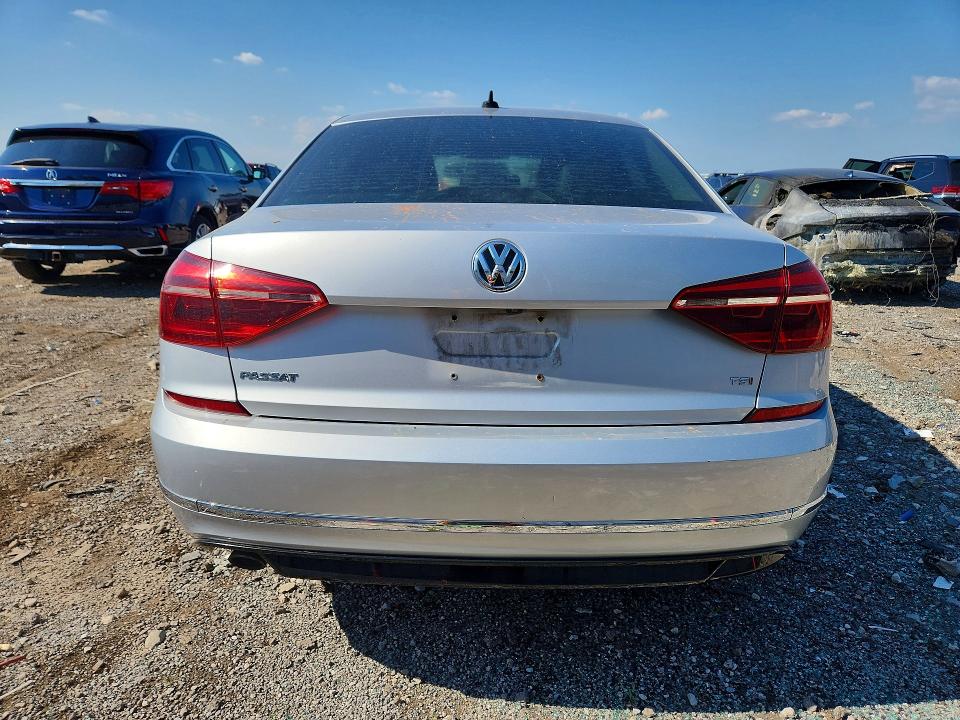 Photo 6 from auction – 2018 VOLKSWAGEN PASSAT with VIN 1VWAA7A37JC030645