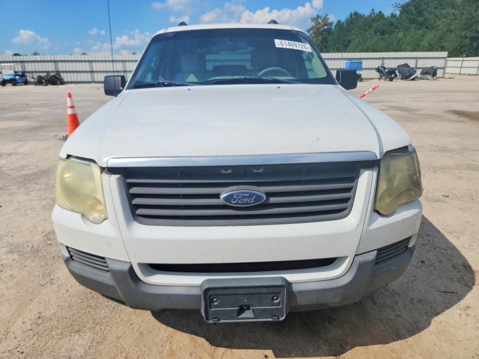 Photo 5 from auction – 2006 FORD EXPLORER with VIN 1FMEU62EX6UB54055