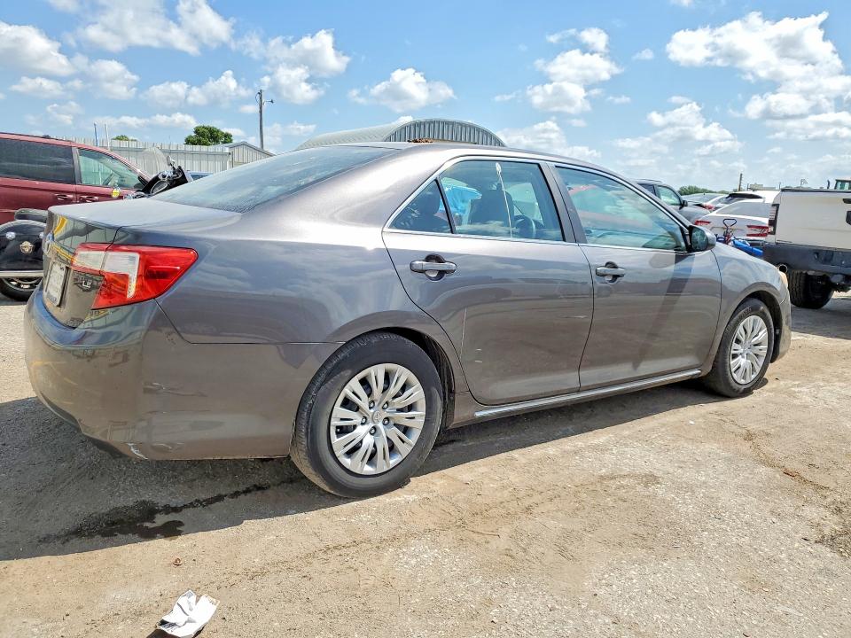 Photo 3 from auction – 2013 TOYOTA CAMRY with VIN 4T4BF1FKXDR306970