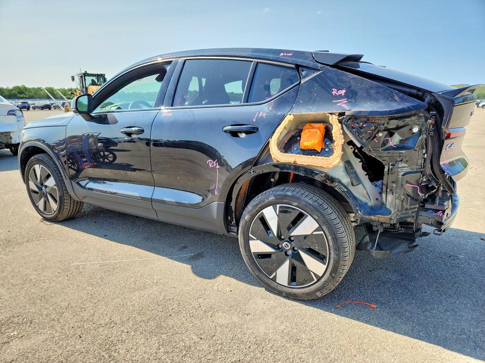 Photo 2 from auction – 2024 VOLVO C40 with VIN YV4EH3BK3R2094808