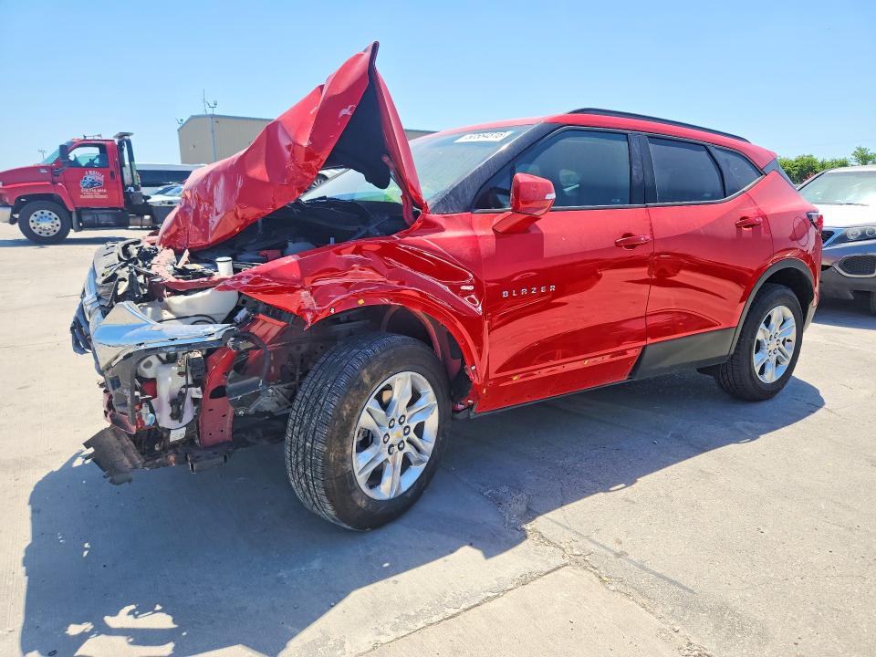 CHEVROLET BLAZER 2022 with VIN 3GNKBCR42NS135319 - Photo from auction