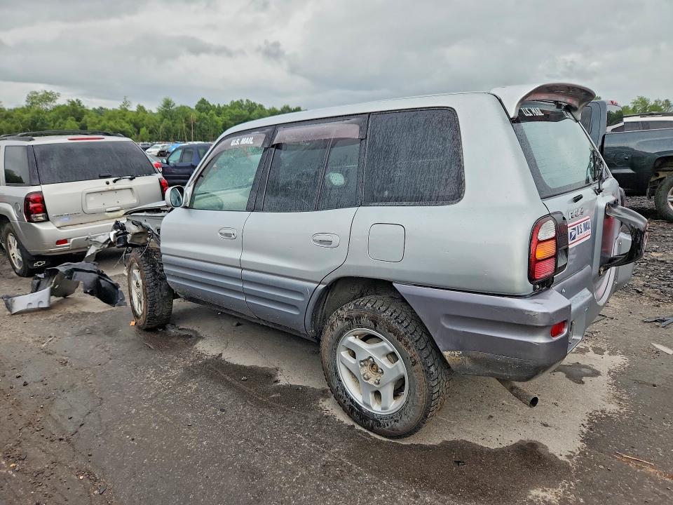 Photo 2 from auction – 1997 TOYOTA RAV4 with VIN SXA110158082