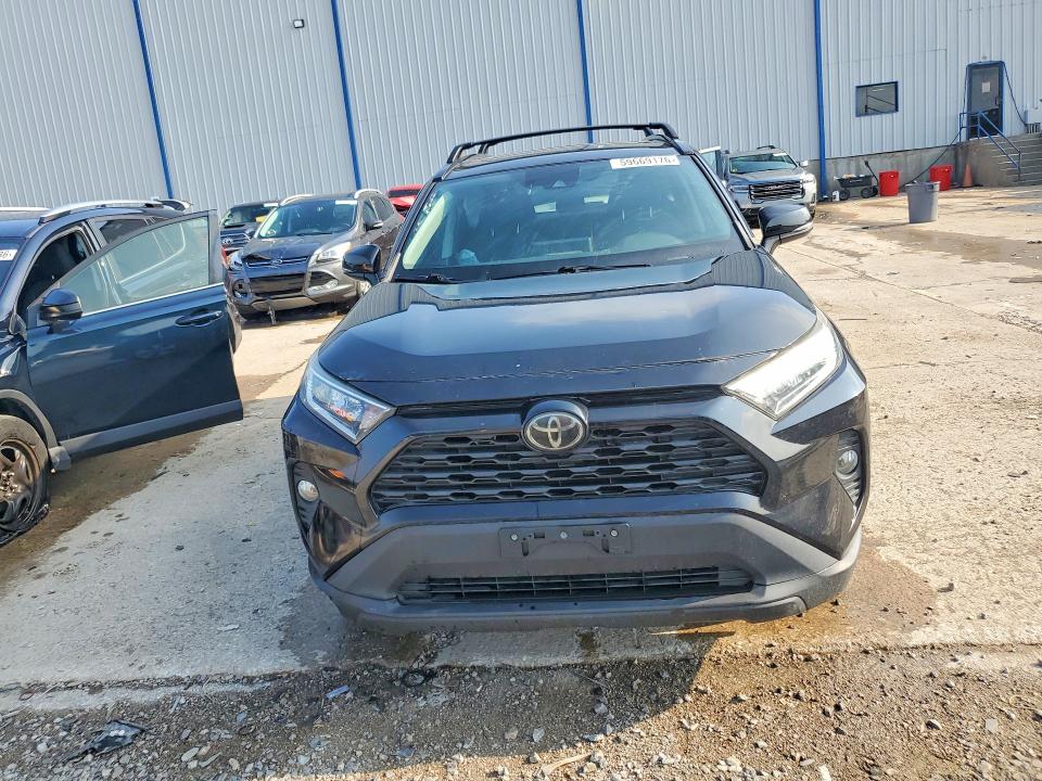 Photo 5 from auction – 2019 TOYOTA RAV4 with VIN 2T3P1RFV1KW047975