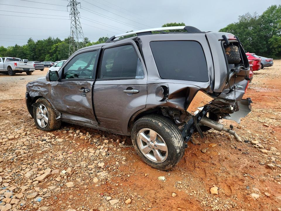 Photo 2 from auction – 2011 FORD ESCAPE with VIN 1FMCU0EG0BKB02893