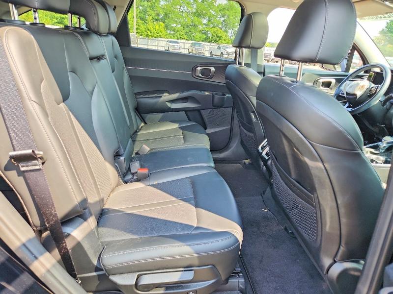 Photo 11 from auction – 2023 KIA SORENTO with VIN 5XYRL4LC5PG251970
