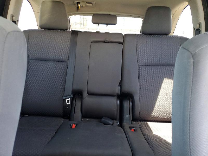 Zdjęcie 10 z aukcji – 2018 TOYOTA HIGHLANDER z VIN 5TDZARFH3JS037290