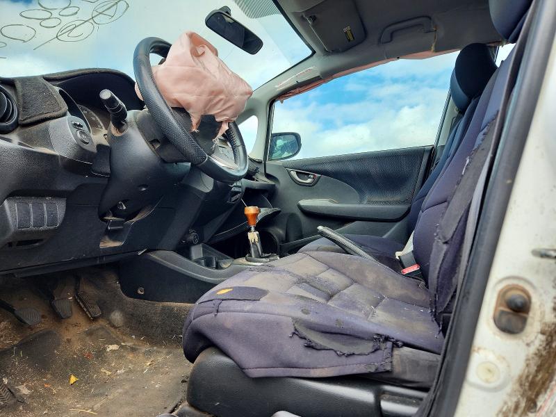 Photo 7 from auction – 2010 HONDA FIT with VIN JHMGE8G42AC009269