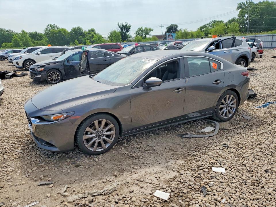Фото 1 с аукциона – 2020 MAZDA 3 с VIN JM1BPBDM3L1171305