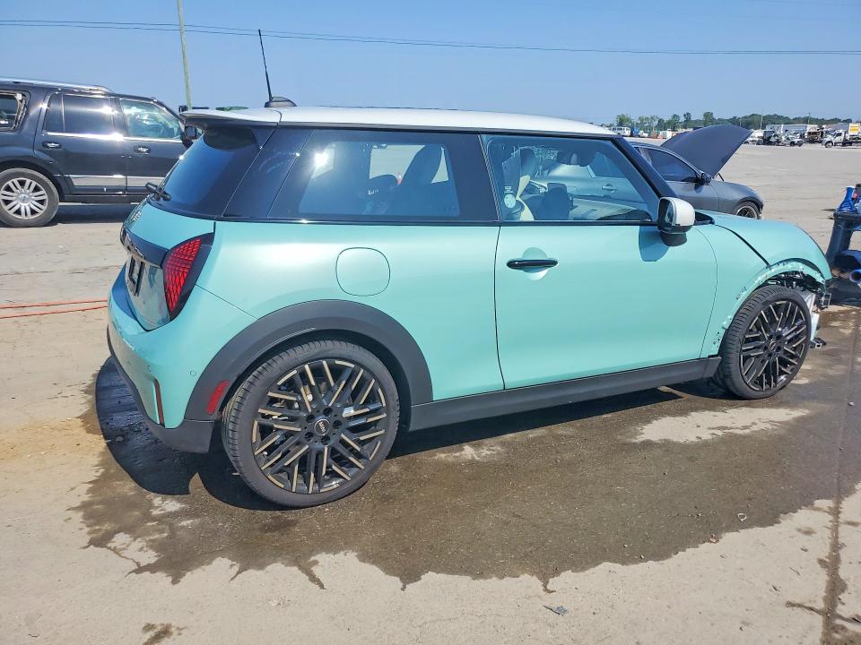Photo 3 from auction – 2026 MINI COOPER with VIN WMW23GD05T2X96060