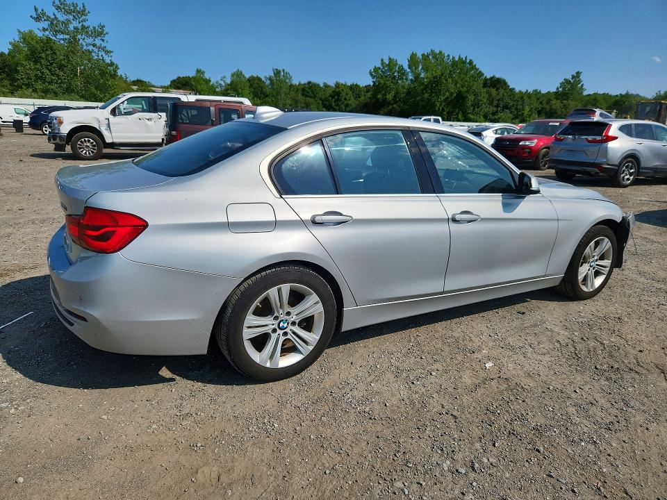 Photo 3 from auction – 2017 BMW 330 with VIN WBA8D9C38HA011686