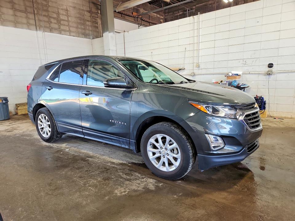 Photo 4 from auction – 2018 CHEVROLET EQUINOX with VIN 3GNAXSEV3JS570897
