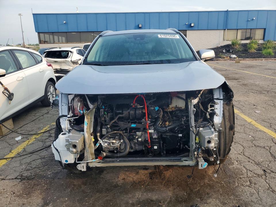 Photo 5 from auction – 2023 TOYOTA RAV4 with VIN 2T3P1RFVXPC357194