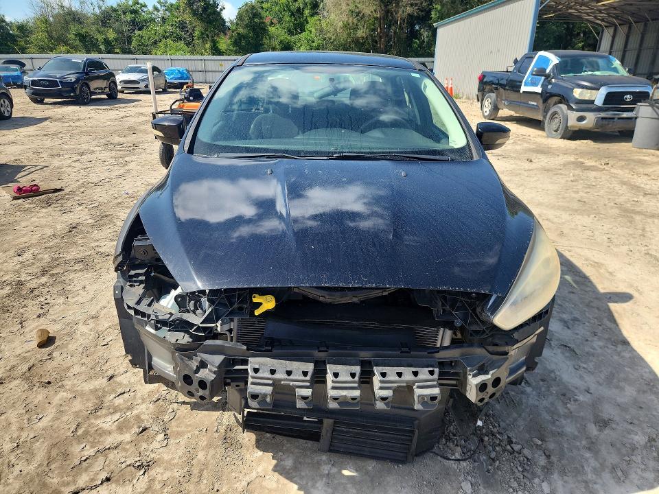 Photo 5 from auction – 2017 FORD FOCUS with VIN 1FADP3F2XHL227767
