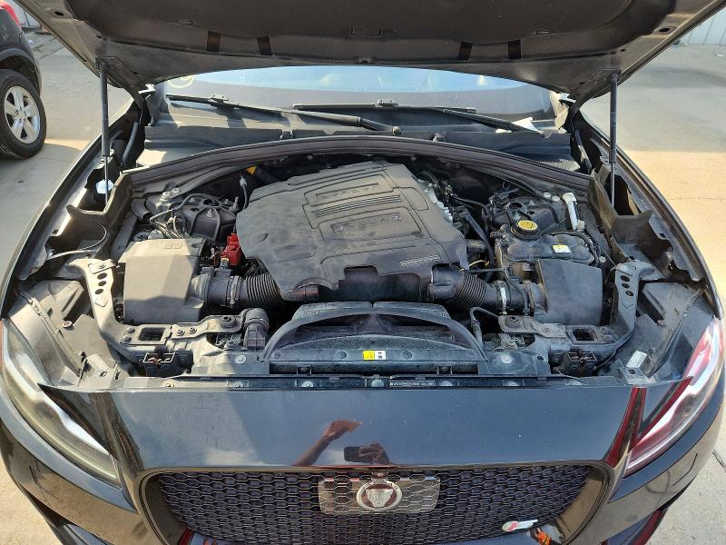 Photo 11 from auction – 2018 JAGUAR F-PACE with VIN SADCM2FV8JA328556