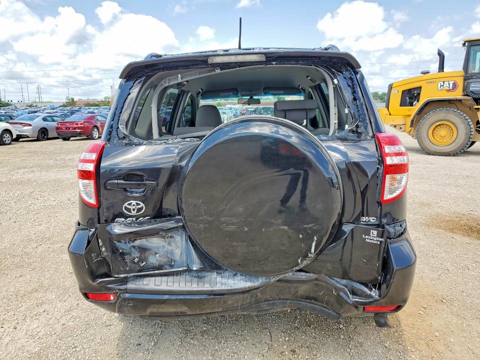 Photo 6 from auction – 2011 TOYOTA RAV4 with VIN 2T3BF4DV8BW140557