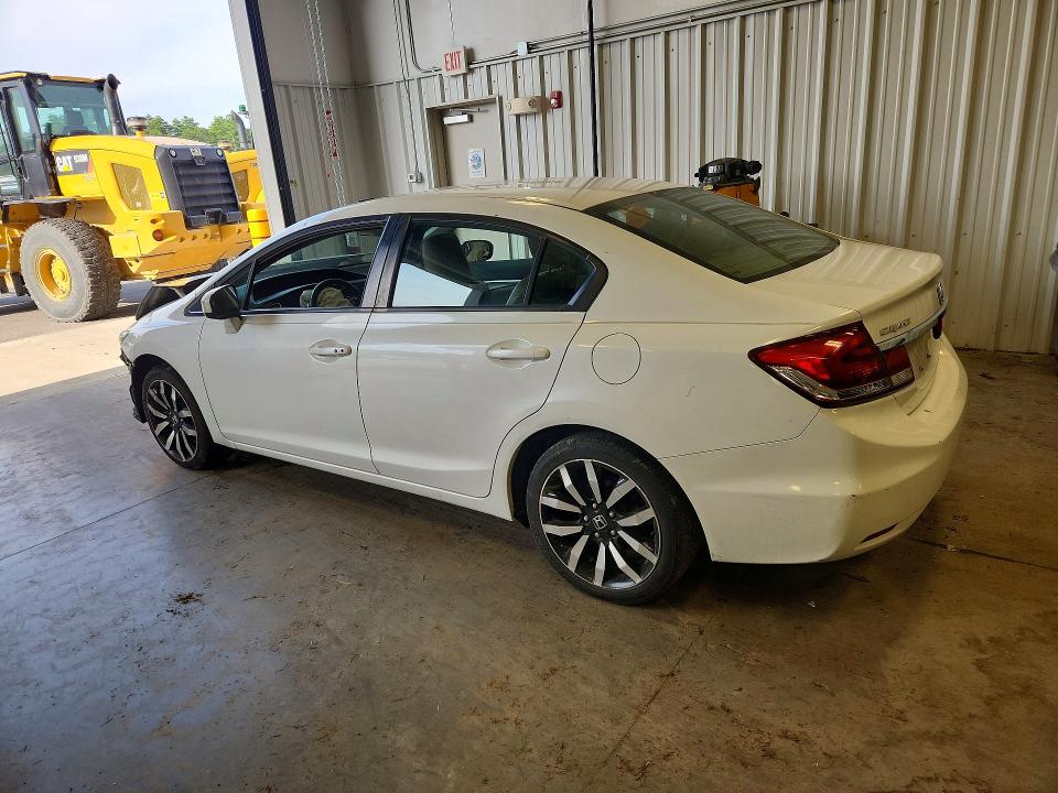 Photo 2 from auction – 2015 HONDA CIVIC with VIN 19XFB2F91FE223251