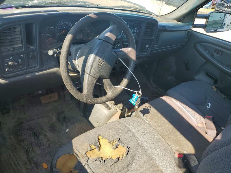 Photo 8 from auction – 2003 CHEVROLET SILVERADO with VIN 1GCHK24G53E141055