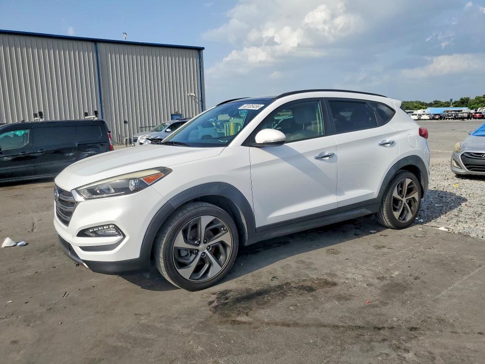 HYUNDAI TUCSON 2016 with VIN KM8J33A22GU025879 - Photo from auction