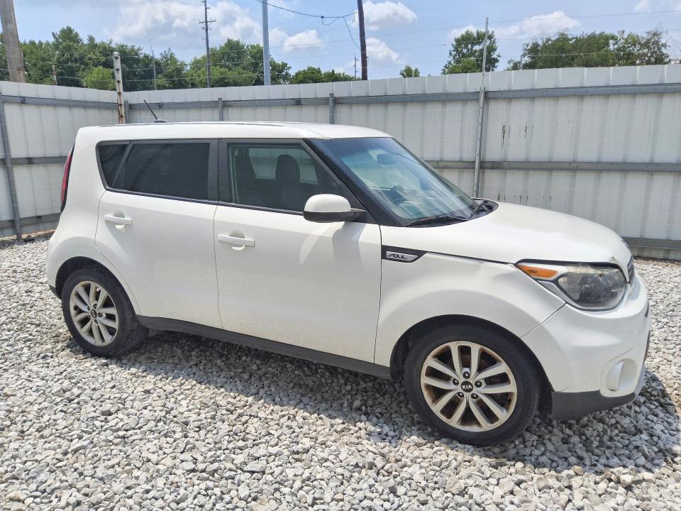 Photo 4 from auction – 2019 KIA SOUL with VIN KNDJP3A56K7690794