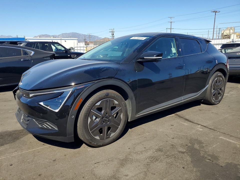 KIA EV6 2025 with VIN 5XYC34JA0SG012326 - Photo from auction