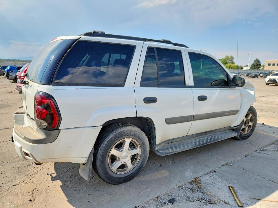 Photo 3 from auction – 2004 CHEVROLET TRAILBLAZER with VIN 1GNDT13S142123139