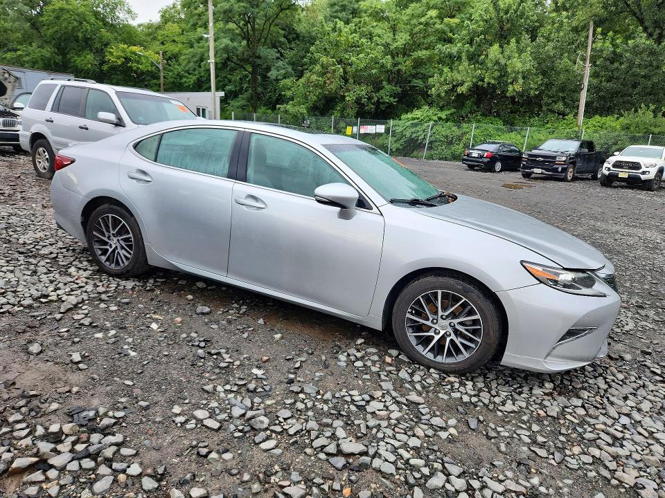 Photo 4 from auction – 2016 LEXUS ES with VIN 58ABK1GG9GU017396