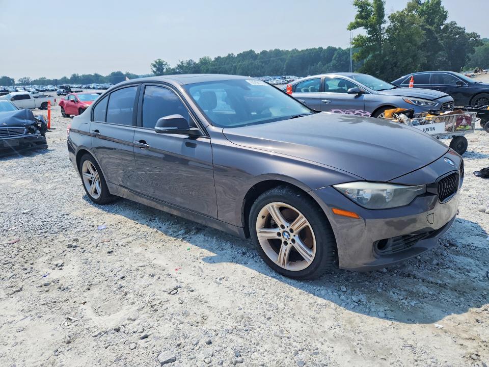 Photo 4 from auction – 2014 BMW 328 with VIN WBA3A5G55ENP33175