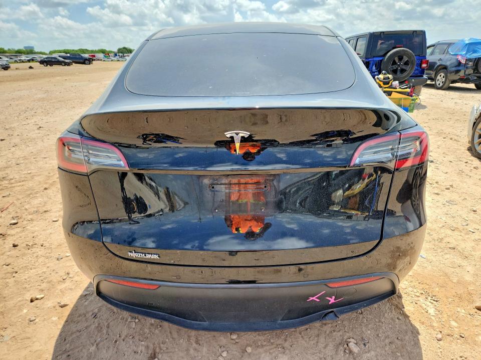 Photo 6 from auction – 2021 TESLA MODEL Y with VIN 5YJYGDED1MF103789