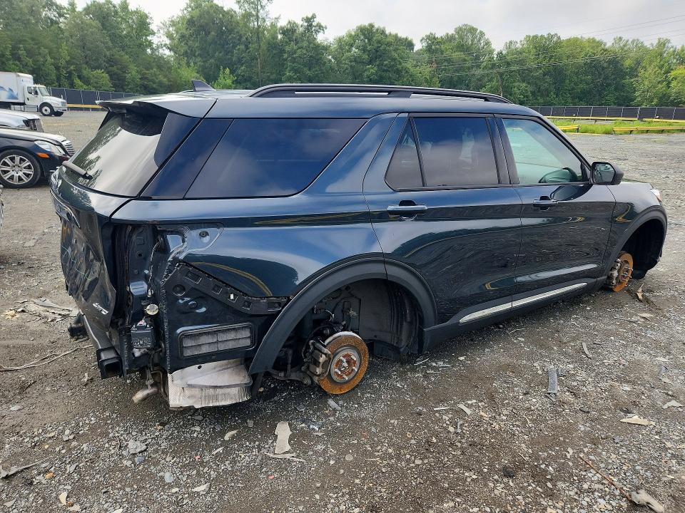 Photo 3 from auction – 2022 FORD EXPLORER with VIN 1FMSK8DH2NGB67407