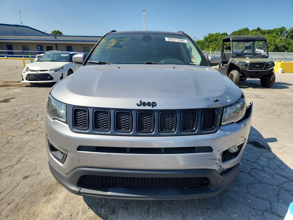 Photo 5 from auction – 2019 JEEP COMPASS with VIN 3C4NJCBB0KT612790