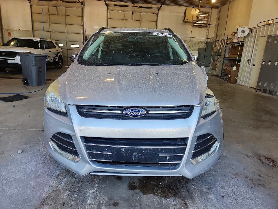 Photo 5 from auction – 2016 FORD ESCAPE with VIN 1FMCU9GX5GUB29147