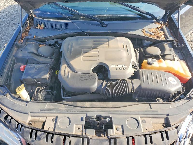 Photo 11 from auction – 2013 CHRYSLER 300 with VIN 2C3CCAAG5DH504765