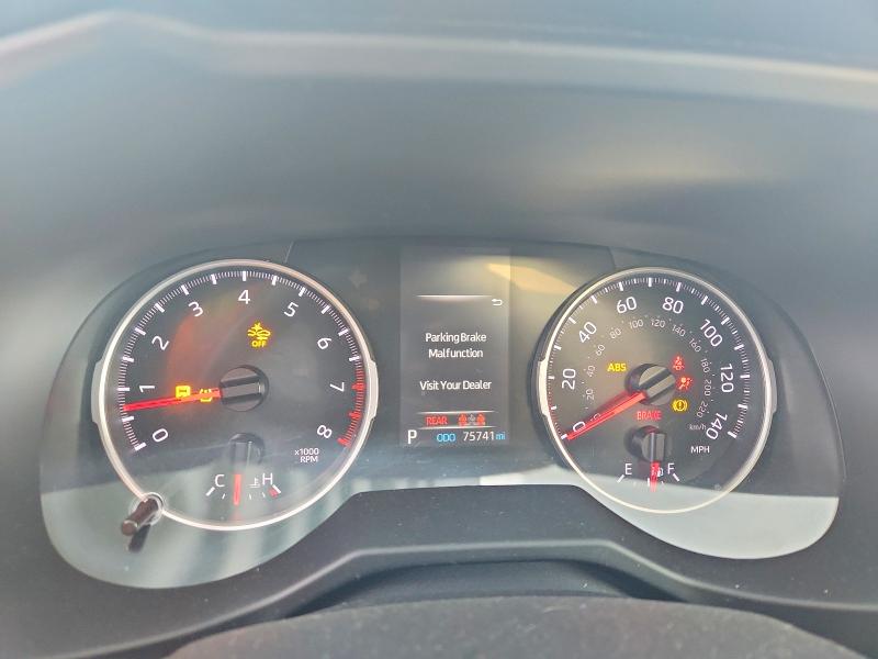 Photo 9 from auction – 2022 TOYOTA RAV4 with VIN 2T3A1RFV3NC272507