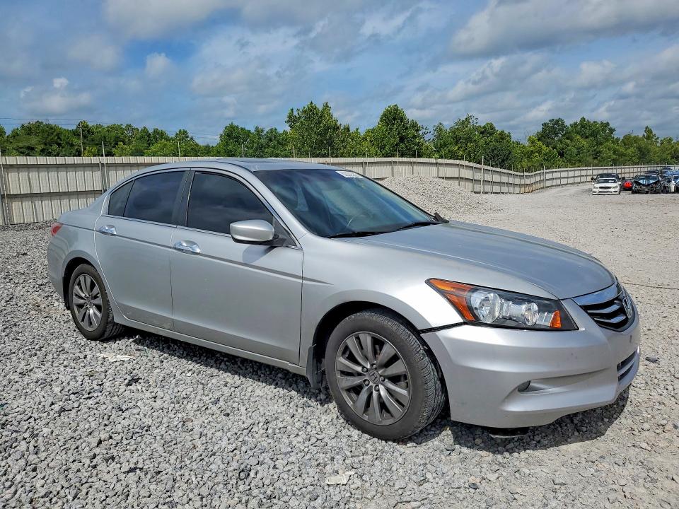 Photo 4 from auction – 2011 HONDA ACCORD with VIN 1HGCP3F8XBA022710