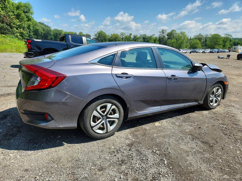Photo 3 from auction – 2018 HONDA CIVIC with VIN 19XFC2F58JE203971