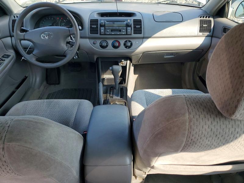 Снимка 8 от търг – 2002 TOYOTA CAMRY с VIN 4T1BF32K82U026523