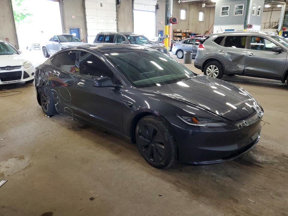 صورة رقم 4 من المزاد - 2024 TESLA MODEL 3 مع VIN 5YJ3E1EB4RF835399