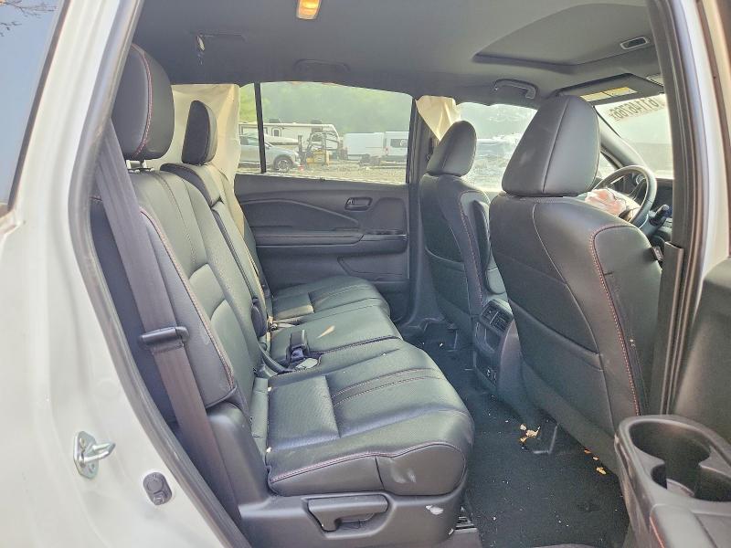 Photo 10 from auction – 2022 HONDA PASSPORT with VIN 5FNYF8H62NB007808