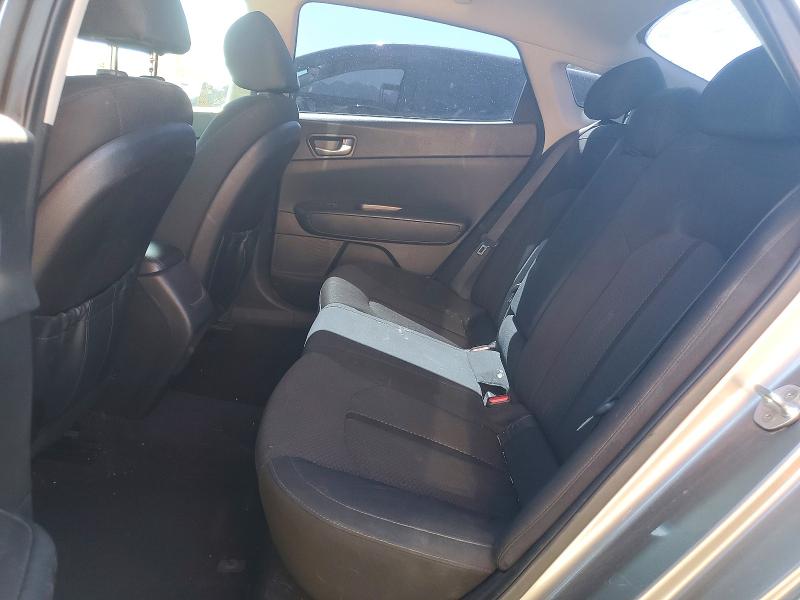 Photo 10 from auction – 2016 KIA OPTIMA with VIN 5XXGT4L33GG027303