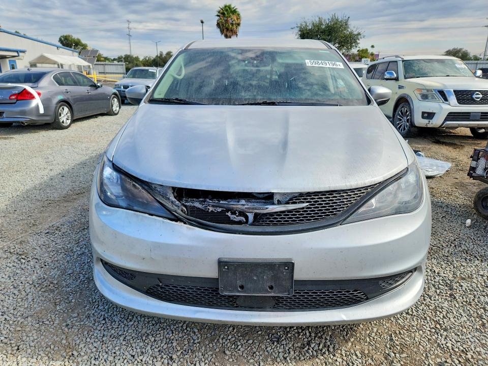 Photo 5 from auction – 2023 CHRYSLER VOYAGER with VIN 2C4RC1CG6PR516294