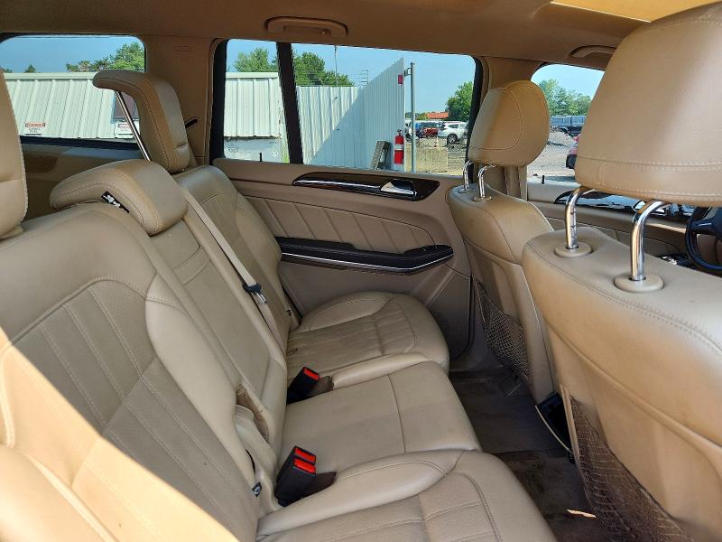 Photo 11 from auction – 2013 MERCEDES-BENZ GL with VIN 4JGDF7CE4DA256265