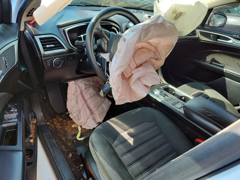 Photo 8 from auction – 2019 FORD FUSION with VIN 3FA6P0HD7KR159748