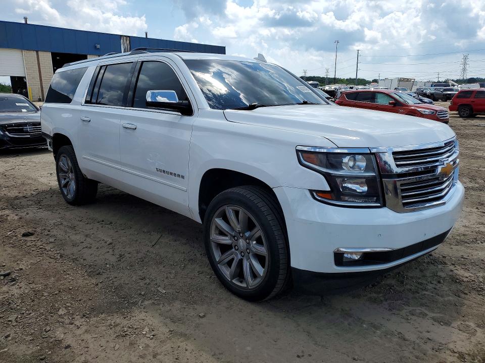 Photo 4 from auction – 2017 CHEVROLET SUBURBAN with VIN 1GNSKJKC4HR130300