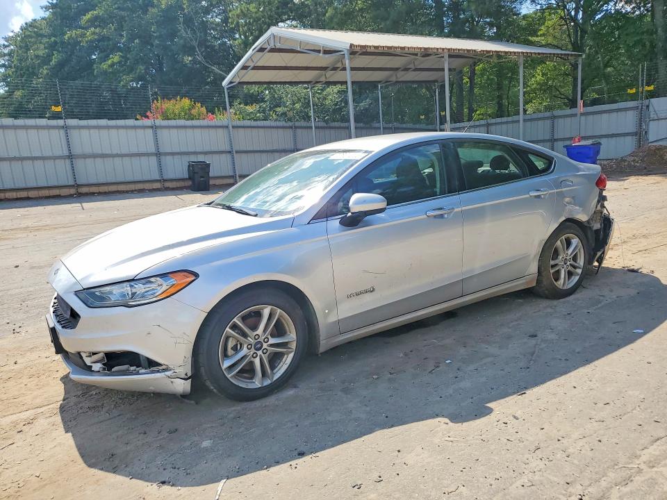 FORD FUSION 2018 with VIN 3FA6P0LU6JR161920 - Photo from auction